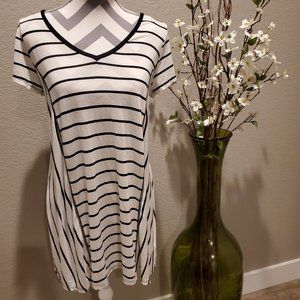 Jessica Simpson Striped Maternity Shirt